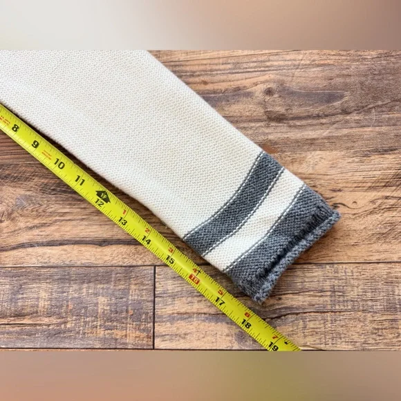 Liz Claiborne Long Sleeve Knit Pullover Sweater, Blue Star Design Women's Size M - Picture 9 of 16